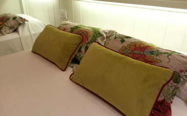 Romina Art Hotel