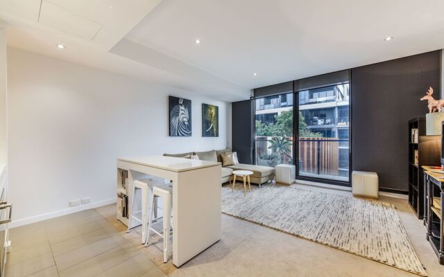 Elegant 1 bed 1 Bath Apartment, Free Parking