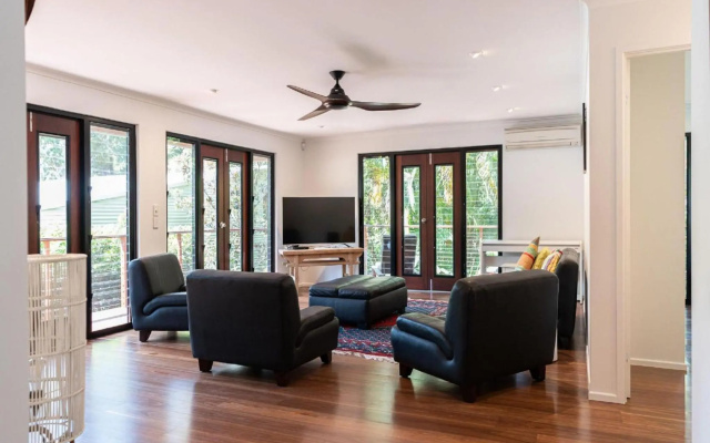 Mitti Street 8 – Guest Rooms – Noosa Heads
