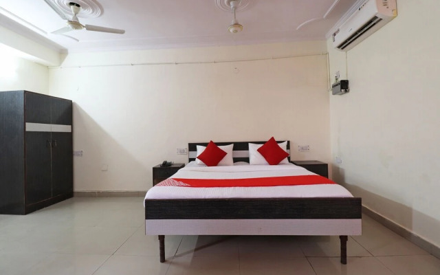 N H Plaza Lodge & Farm House by OYO Rooms