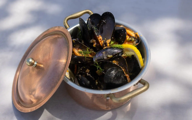 Kolymbia Bay Art - Adults Only