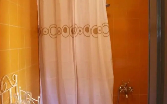 Wonderful Private Villa With Wifi, Private Pool, TV, Terrace, Pets Allowed, Parking, Close to Arezzo