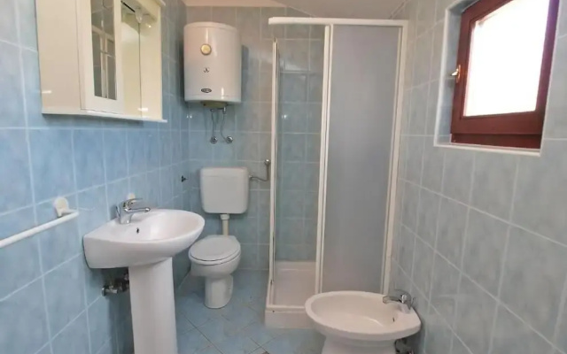 Cozy Apartment in Peroj
