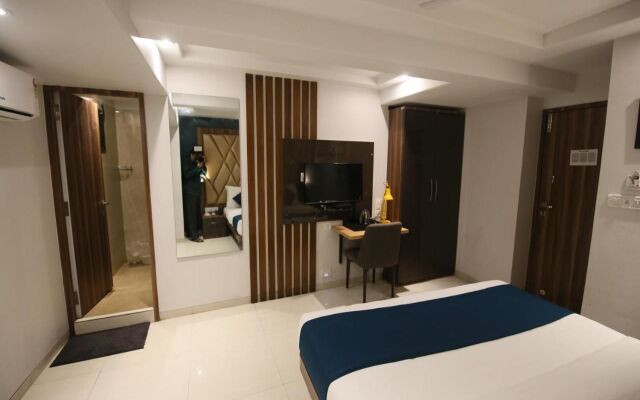 FabHotel Park Palace Mandvi