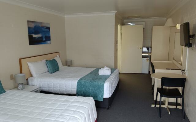 The Club Motel Armidale Accommodation
