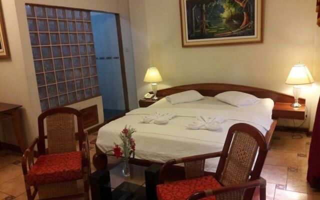 Amazon Green Hotel