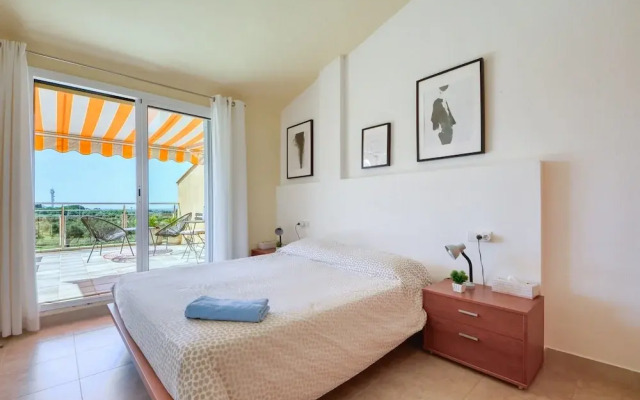 Apartment in El Mas Isaac With Pool