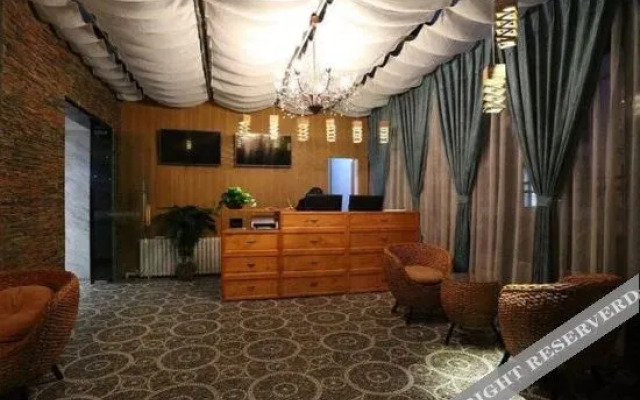 V International Apartment Hotel (Currently unavailable)