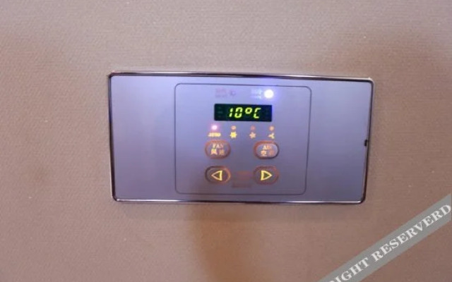 Mengzhe Hotel Chain (Langfang Wanda Railway Station)