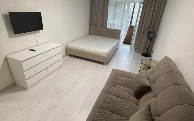 Апартаменты на улице Титова