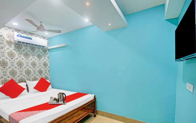 OYO 93214 Lewis Paradise