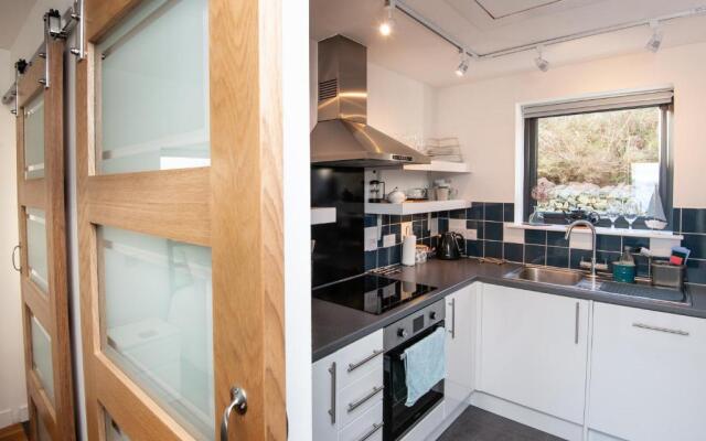 Croft 7 Geary Self Catering Studio