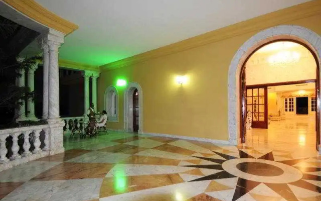 El Hana Palace Caruso Hotels