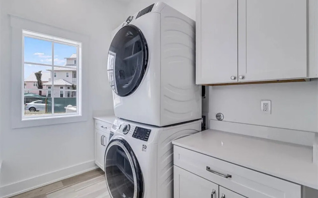 Southern Sandcastle 129 STA