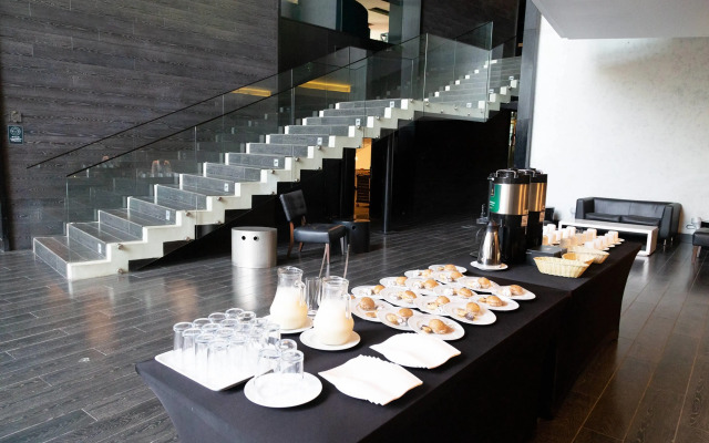 Wyndham Santiago Pettra