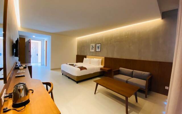 Kambaniru Beach Hotel & Resort