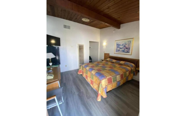 Santa Fe Motel Tehachapi by Hotel O