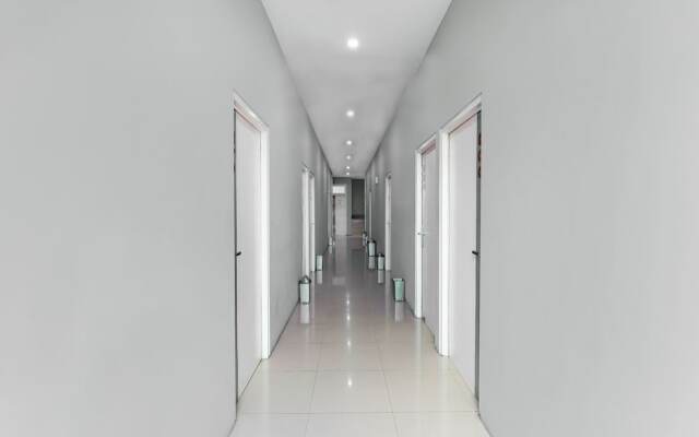 SPOT ON 91968 Penginapan Saweri GadingNearKlub Golf Ria Bintan