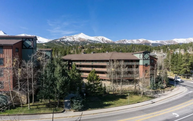 River Mtn Lodge W314