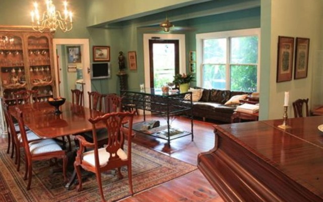 Green House Inn