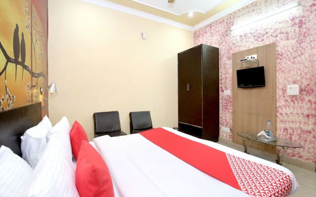 OYO 1357 Hotel Midland