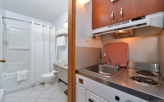 Canadas Best Value Inn & Suites - Lethbridge
