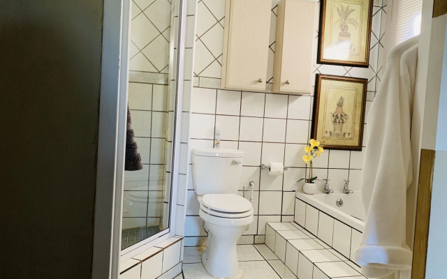 Ama Zulu Guesthouse and Safaris