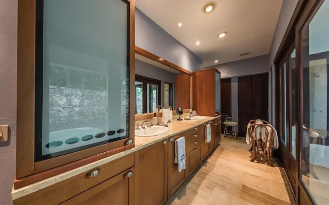 Wonderful 5BR Villa w Jacuzzi at Ingenio