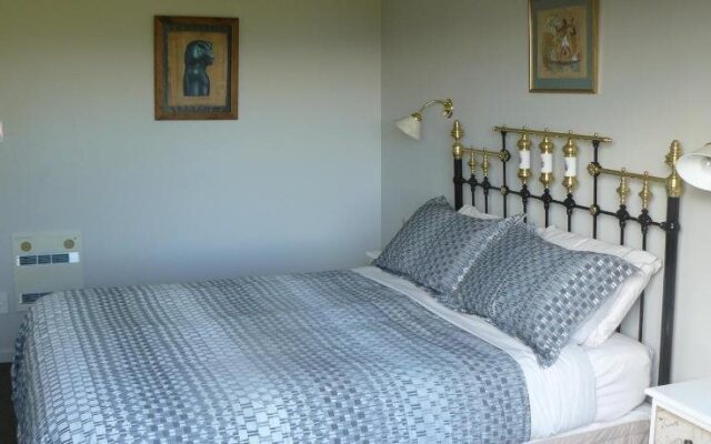 Omaka Heights B & B Country Stay