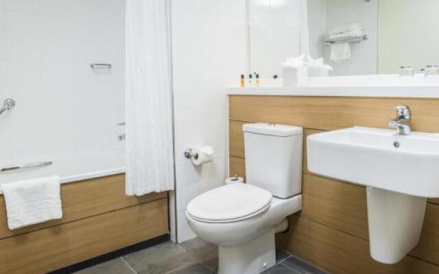 De Vere Cotswold Water Park Apartments