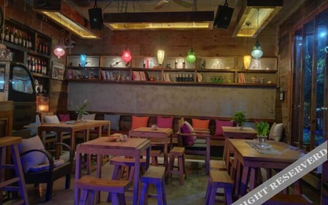 Eleven Eleven · Flower Dream Inn