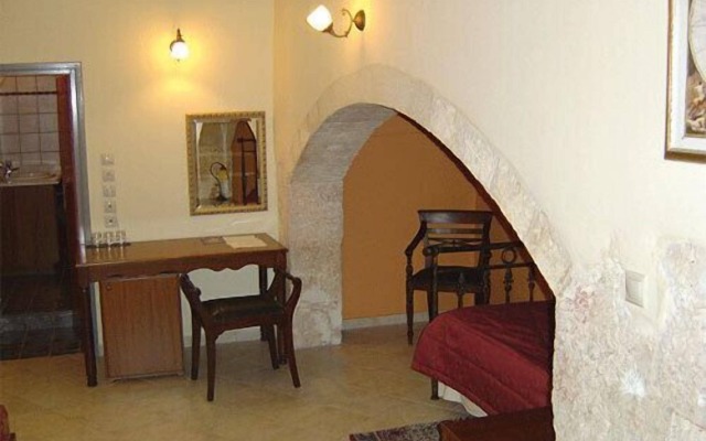 Belmondo Hotel