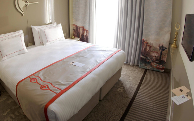 Peyk Hotel