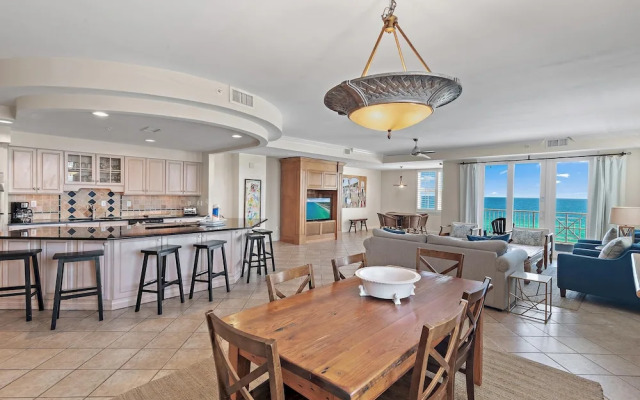 Inn at Crystal Beach 611