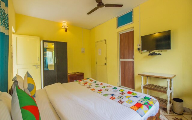 OYO 11508 Home Colourful Studio Calangute