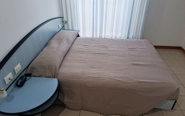 Remin Plaza Hotel
