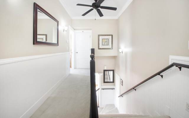 Hot Sand 4 Bedroom Home by RedAwning