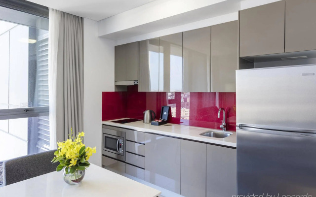 Meriton Suites Campbell Street, Sydney
