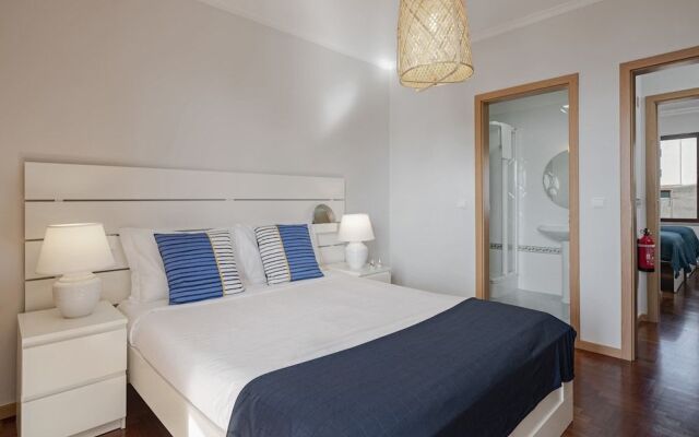 Bright Apartment With Pool, Garajau IV