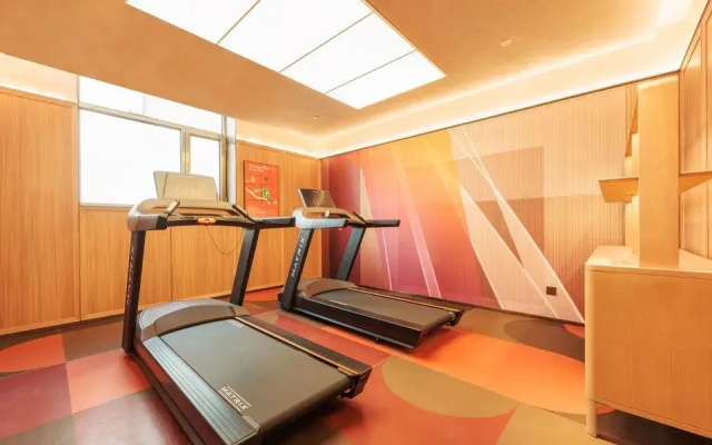 Orange Hotel (Beijing South Railway Station Muxiyuan Subway Station)