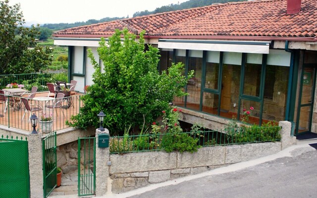 Casas Rurales A Chairiña Y A Revolta