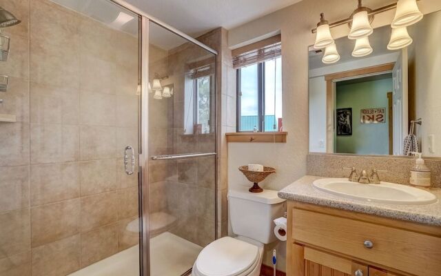 Enjoy Tahoe Lakeview Bliss Pet Friendly!