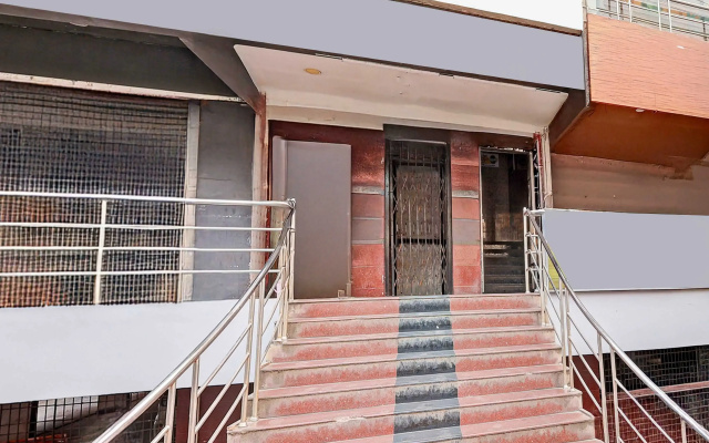 Townhouse Gopalapatnam Railway Station