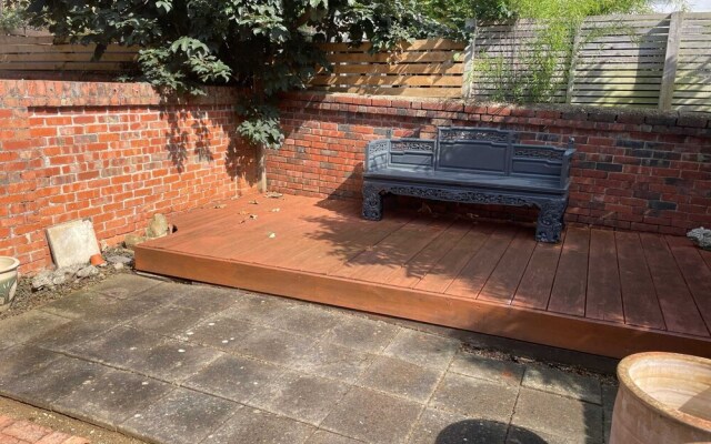 4 Bedroom House Near Seven Dials