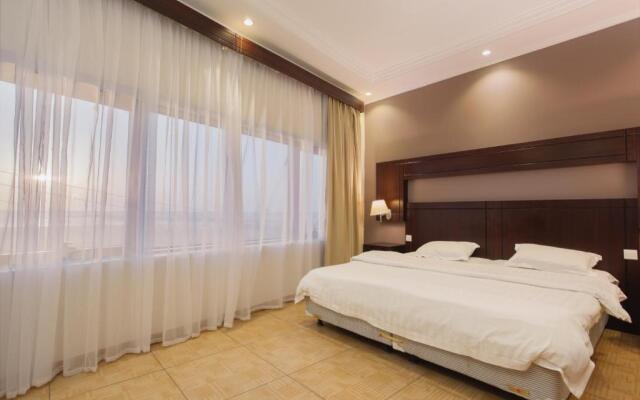 Sand Beach Suites(Families only)