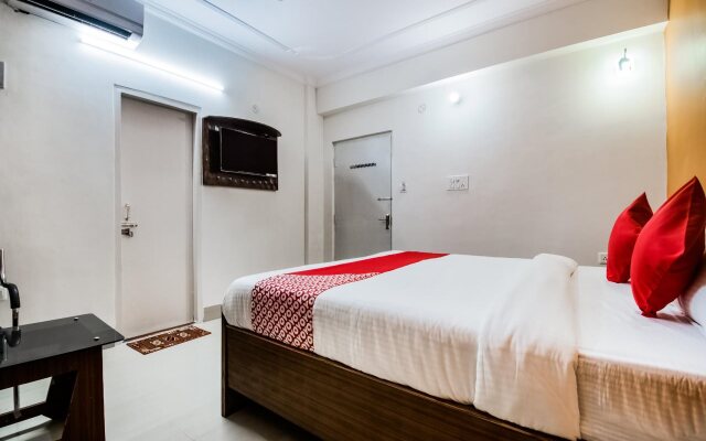 Hotel Mega Royal By OYO Rooms