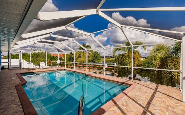 Villa Candy by Pretty Cape Homes