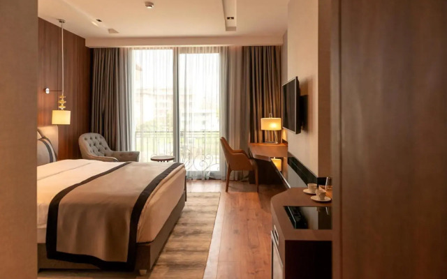 B&C Hotel