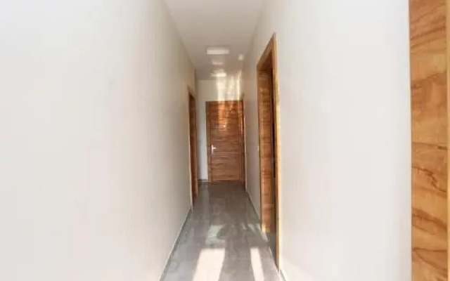 Tandoori Veg Hotel by OYO Rooms