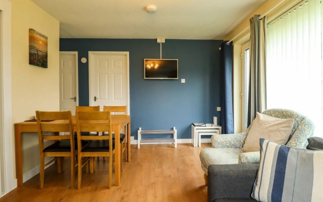 8 Royal Chalet Park